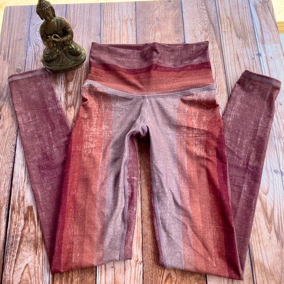 ✨NIYAMA SOL RETRO BLUSH HIGH WAIST LEGGING XS - Picture 7 of 11